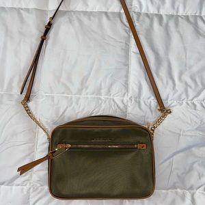BRAND NEW OLIVE MICHAEL KORS BAG